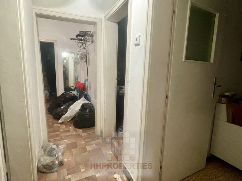 For Sale  2 bedroom Plovdiv , Kamenitsa 1 , 69 sq.m | 33804145 - image [6]