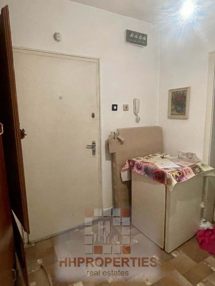 For Sale  2 bedroom Plovdiv , Kamenitsa 1 , 69 sq.m | 33804145 - image [7]