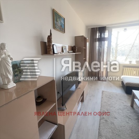 Продава 3-СТАЕН, гр. София, Иван Вазов, снимка 3 - Апартаменти - 53779041