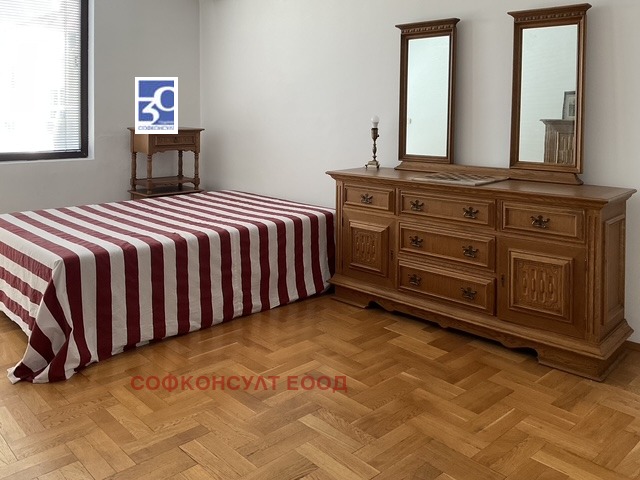 Продава 3-СТАЕН, гр. София, Център, снимка 6 - Апартаменти - 56020261