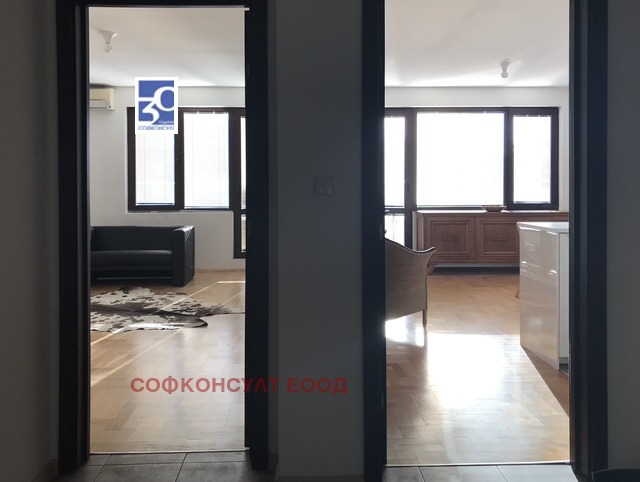 Продава 3-СТАЕН, гр. София, Център, снимка 4 - Апартаменти - 56020261