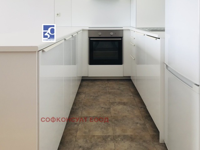 Продава 3-СТАЕН, гр. София, Център, снимка 3 - Апартаменти - 56020261