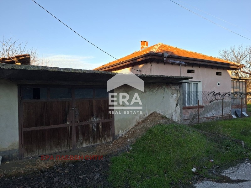 Продава КЪЩА, гр. Долна Митрополия, област Плевен