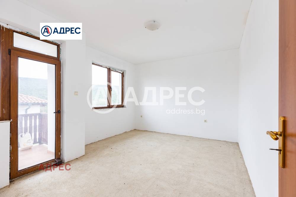 Продава КЪЩА, с. Църква, област Добрич, снимка 9 - Къщи - 54821573