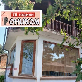 КЪЩА, 100 m2