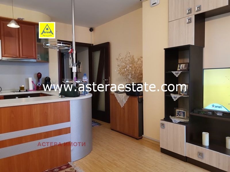 Продава  3-стаен град Благоевград , Освобождение , 64 кв.м | 34936253 - изображение [15]