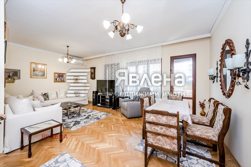 Продава КЪЩА, 145 кв.м.790 000 €1 545 105.70 лв.град София, Лозенец 05:05 на 03 Ноември 2025