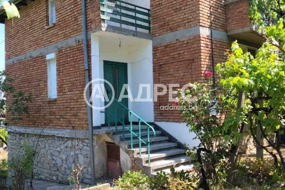 Продава КЪЩА, с. Първенец, област Пловдив