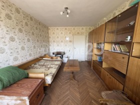 3 dormitoare Țentâr, Dobrici 6