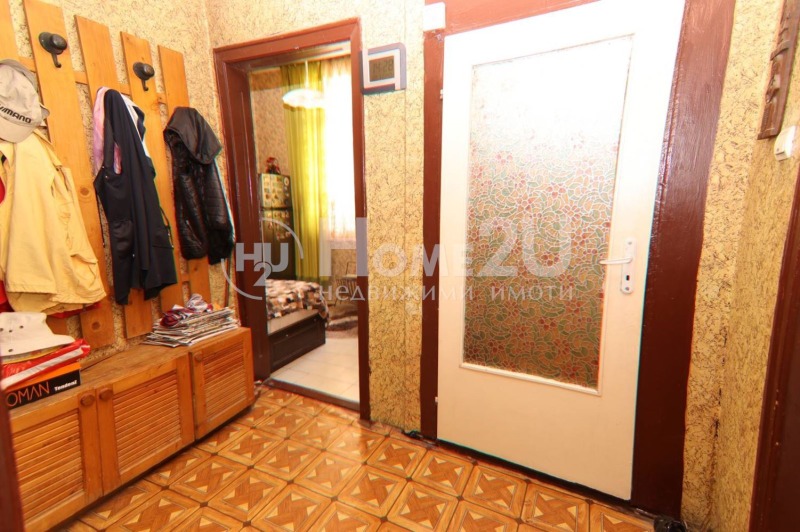 Na sprzedaż  Piętro domu Sofia , Zona B-18 , 84 mkw | 95576284 - obraz [5]