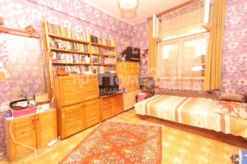 Na sprzedaż  Piętro domu Sofia , Zona B-18 , 84 mkw | 95576284 - obraz [3]