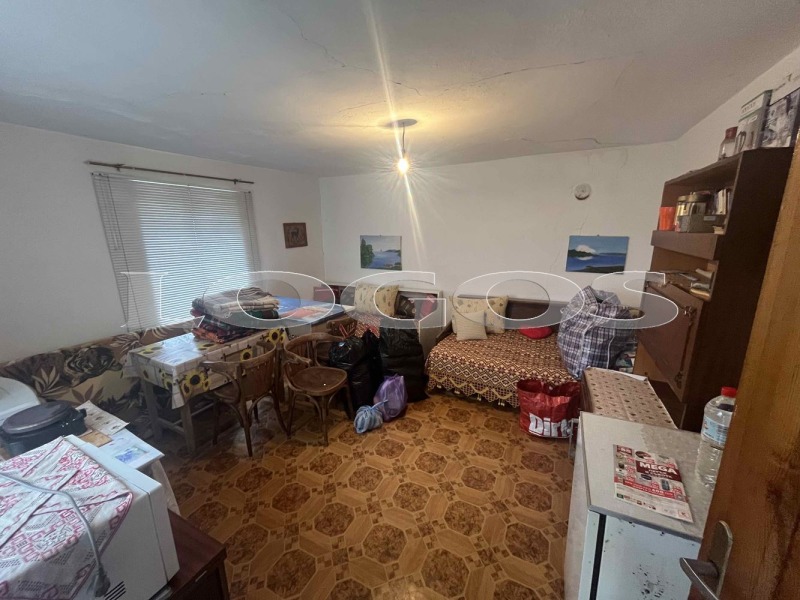 Продава КЪЩА, с. Приселци, област Варна, снимка 6 - Къщи - 52606887