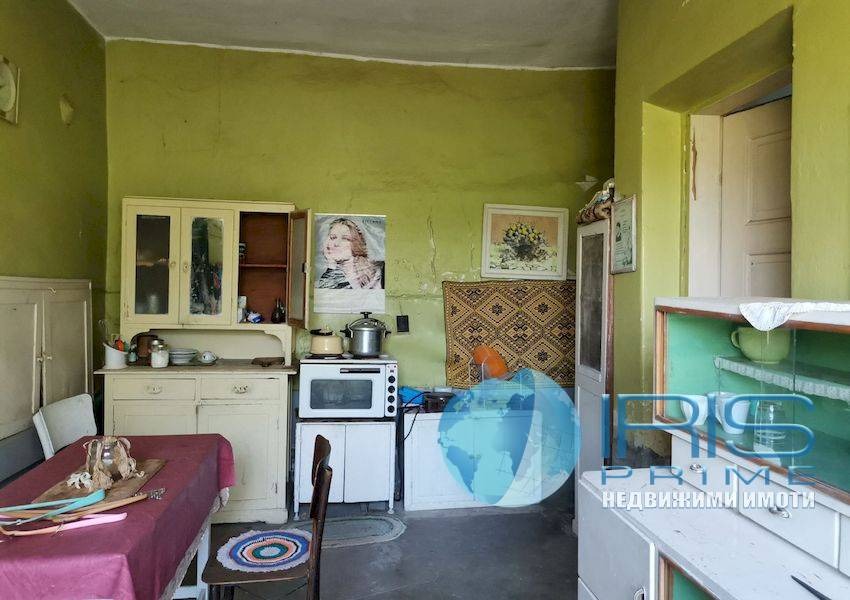 Продава КЪЩА, с. Мараш, област Шумен, снимка 2 - Къщи - 53781286