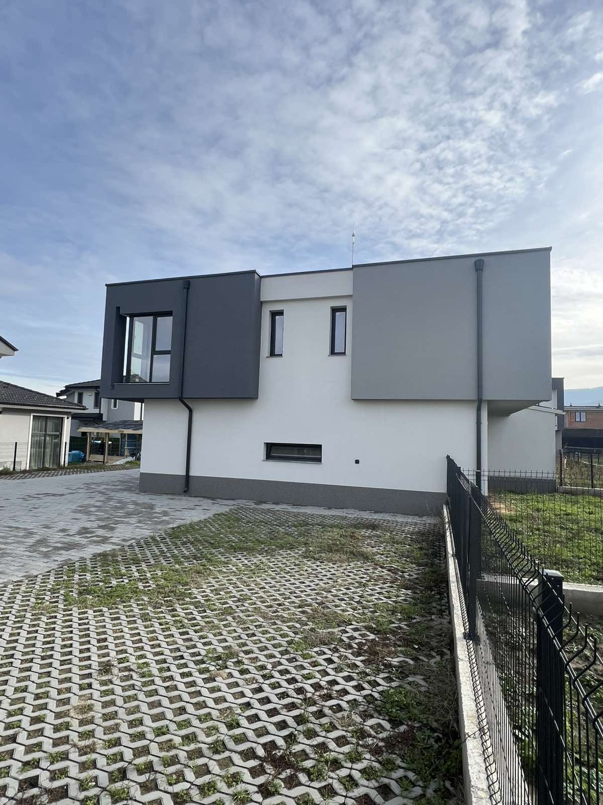 Продава КЪЩА, с. Първенец, област Пловдив, снимка 2 - Къщи - 55085396