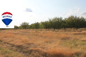 Land Bogdanitsa, region Plovdiv 5