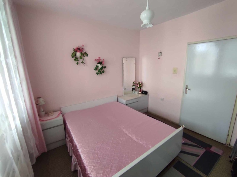 For Sale  2 bedroom Shumen , Voenno uchilishte , 85 sq.m | 93324904 - image [9]