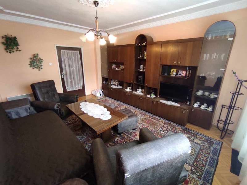 For Sale  2 bedroom Shumen , Voenno uchilishte , 85 sq.m | 93324904 - image [5]