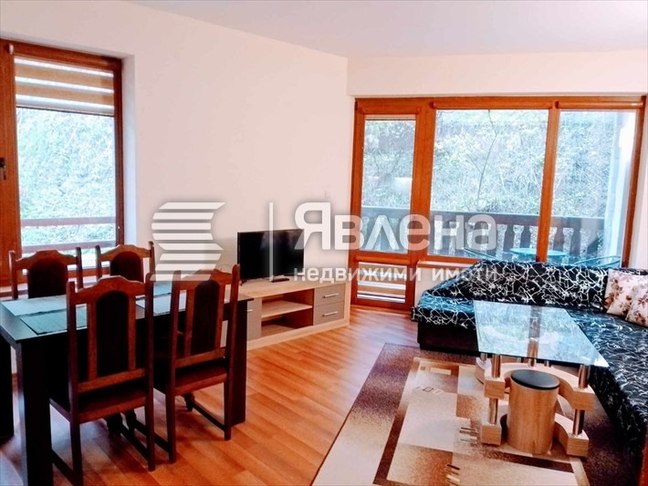Na prodej  1 ložnice oblast Smolyan , k.k. Pamporovo , 66 m2 | 90448477