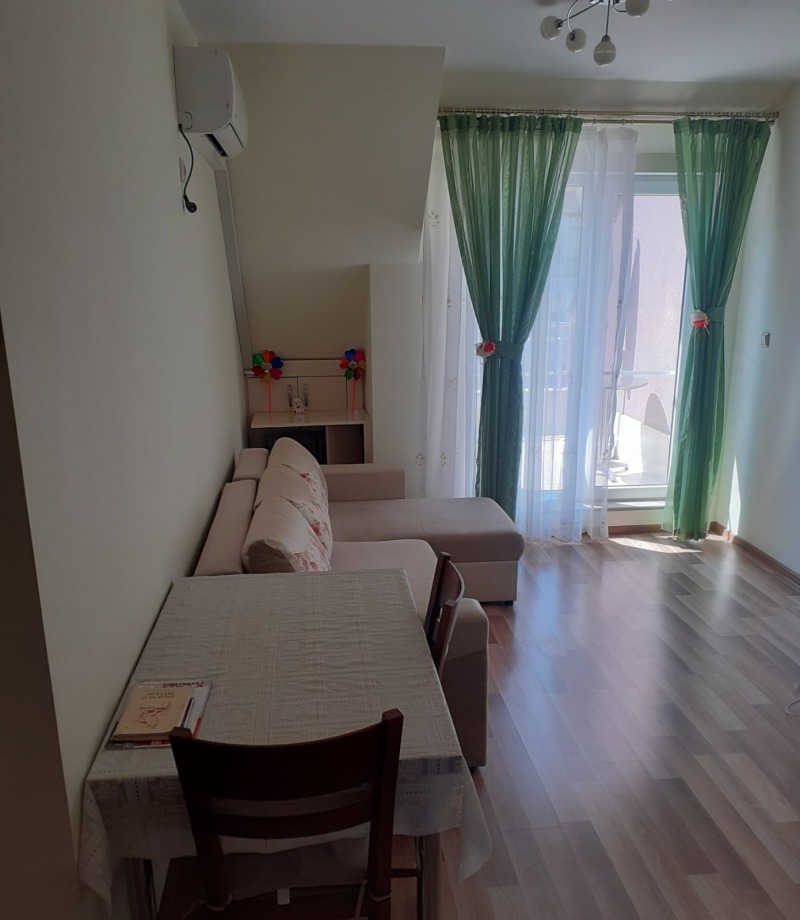 Eladó  1 hálószoba Burgas , Vazrazsdane , 74 négyzetméter | 22784981