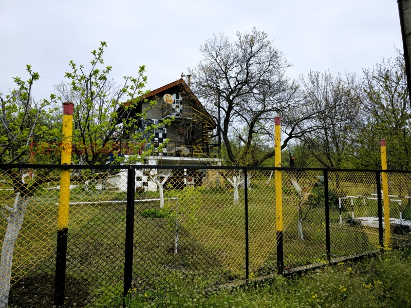 Продава ВИЛА, гр. Русе, в.з. Касева Чешма, снимка 5 - Вили - 52781495