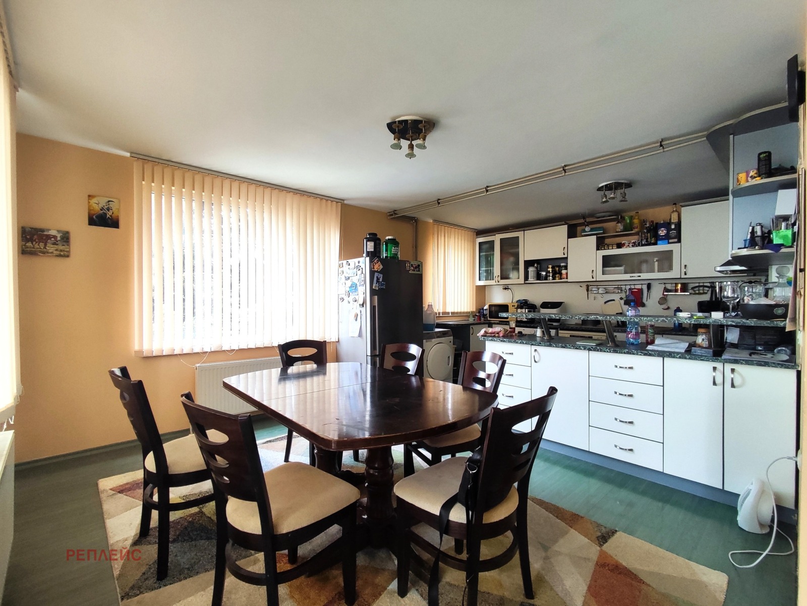 Продава МНОГОСТАЕН, гр. Варна, Цветен квартал, снимка 2 - Апартаменти - 54068763