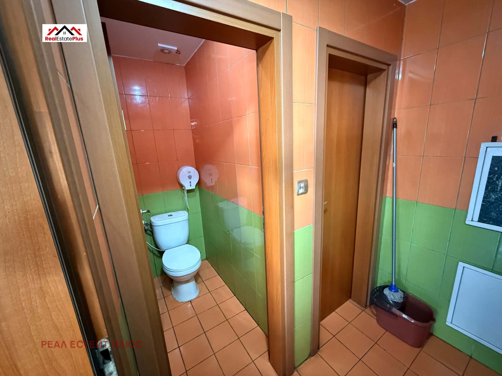 Продава ЗАВЕДЕНИЕ, гр. Плевен, Мара Денчева, снимка 4 - Заведения - 56746911