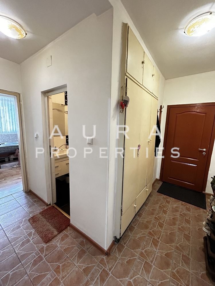 Продава  2-стаен град Разград , Център , 73 кв.м | 78346953 - изображение [10]