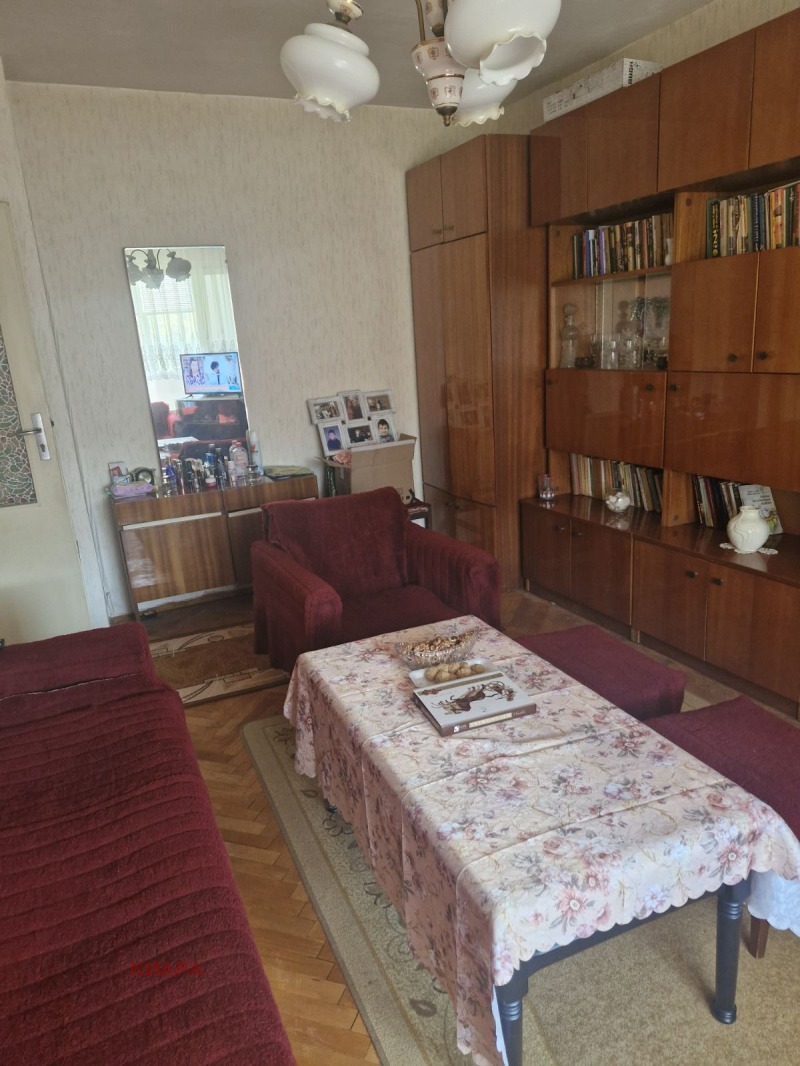 For Sale  1 bedroom Ruse , Zdravets Iztok , 61 sq.m | 20838275 - image [2]