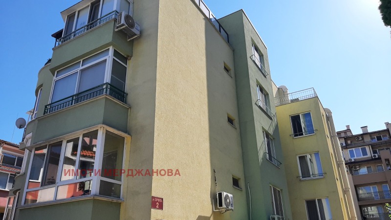 Продаја  2 спаваће собе Стара Загора , Била , 126 м2 | 38344104