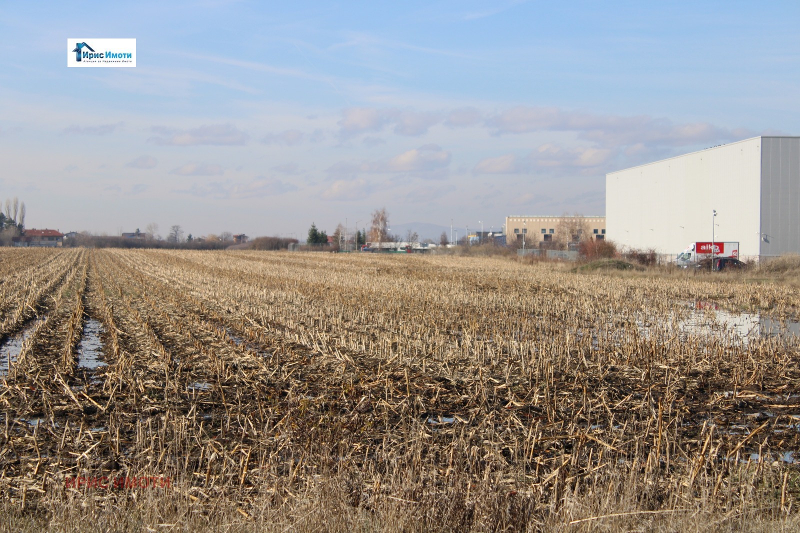 Продава ПАРЦЕЛ, гр. София, Република, снимка 2 - Парцели - 52526016
