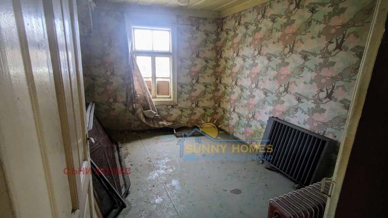 Продава КЪЩА, с. Ресен, област Велико Търново, снимка 8 - Къщи - 52649477