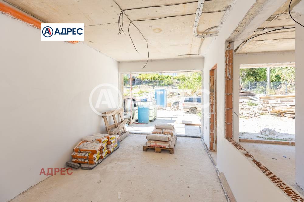 Продава КЪЩА, гр. Варна, м-т Манастирски рид, снимка 2 - Къщи - 51676672