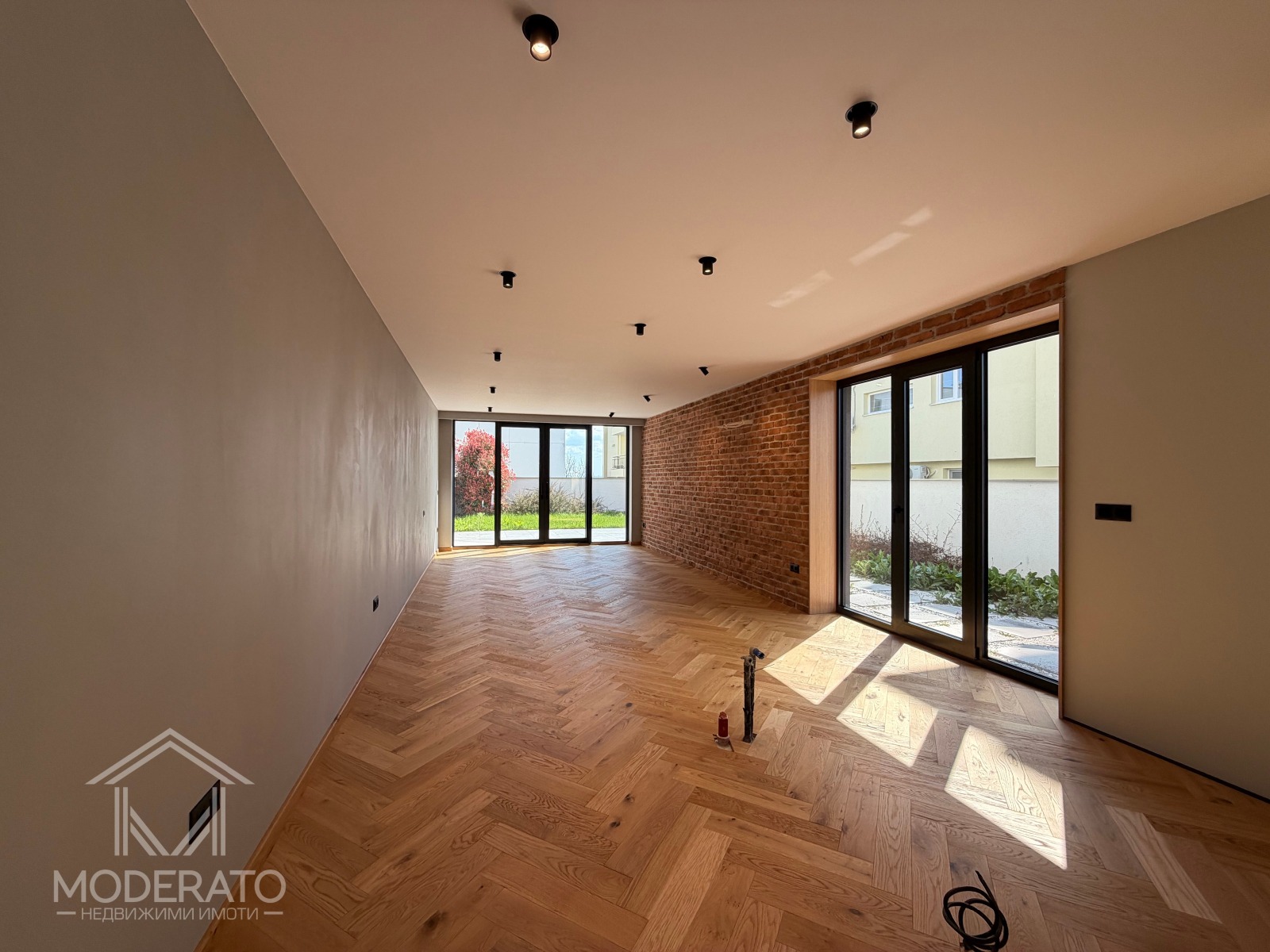 Продава КЪЩА, гр. Бургас, Сарафово, снимка 3 - Къщи - 54285381