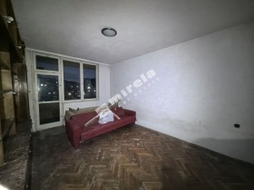 1 chambre Graf Ignatiev, Yambol 2