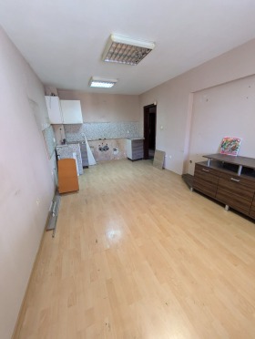 2 bedroom Tsentar, Burgas 1