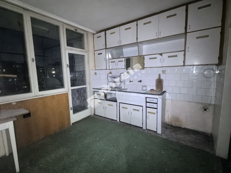 Продава  2-стаен град Ямбол , Граф Игнатиев , 63 кв.м | 49368416 - изображение [3]