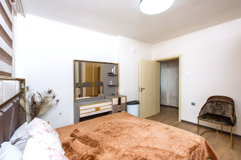 Продава КЪЩА, с. Оризари, област Пловдив, снимка 7 - Къщи - 52750301