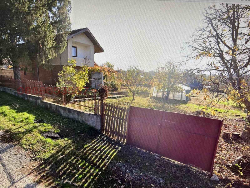 Продава ВИЛА, гр. Силистра, Юг, снимка 2 - Вили - 52779577