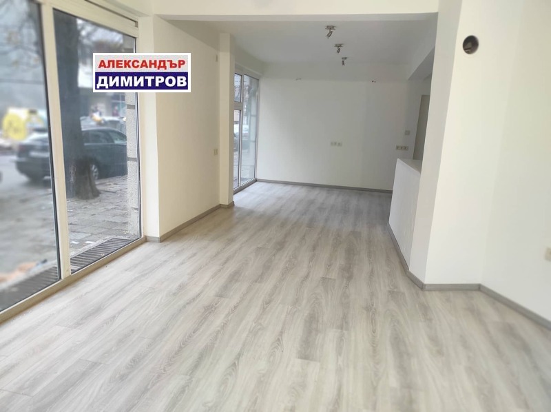 In vendita  Negozio Ruse , Tsentar , 47 mq | 32791307 - Immagine [4]
