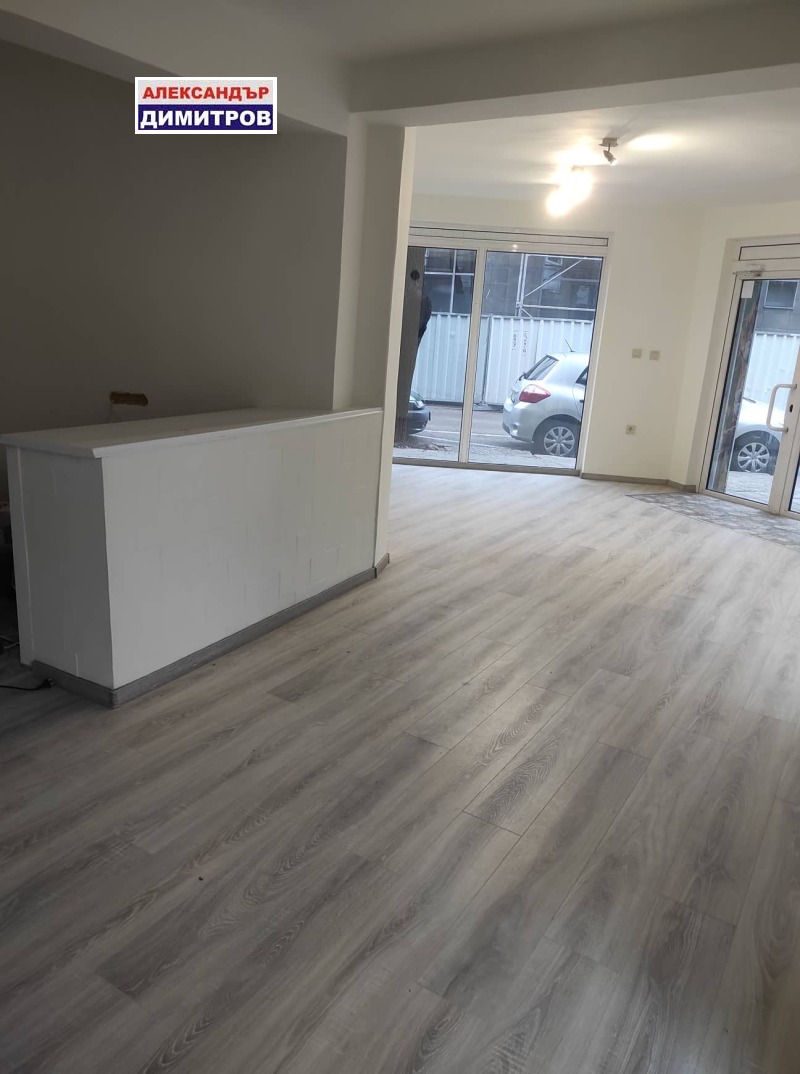 In vendita  Negozio Ruse , Tsentar , 47 mq | 32791307 - Immagine [8]