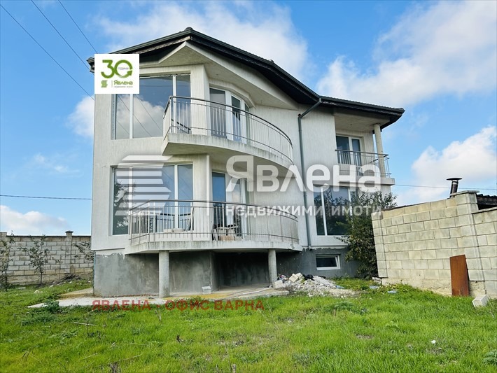 À venda  Casa Varna , m-t Dobreva tchechma , 210 m² | 28363844