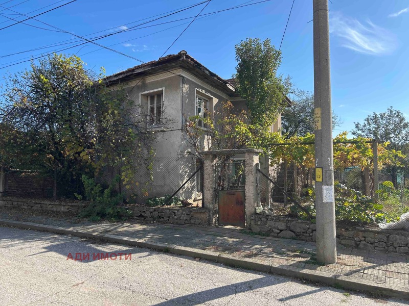 Продава КЪЩА, гр. Баня, област Пловдив, снимка 2 - Къщи - 52292720