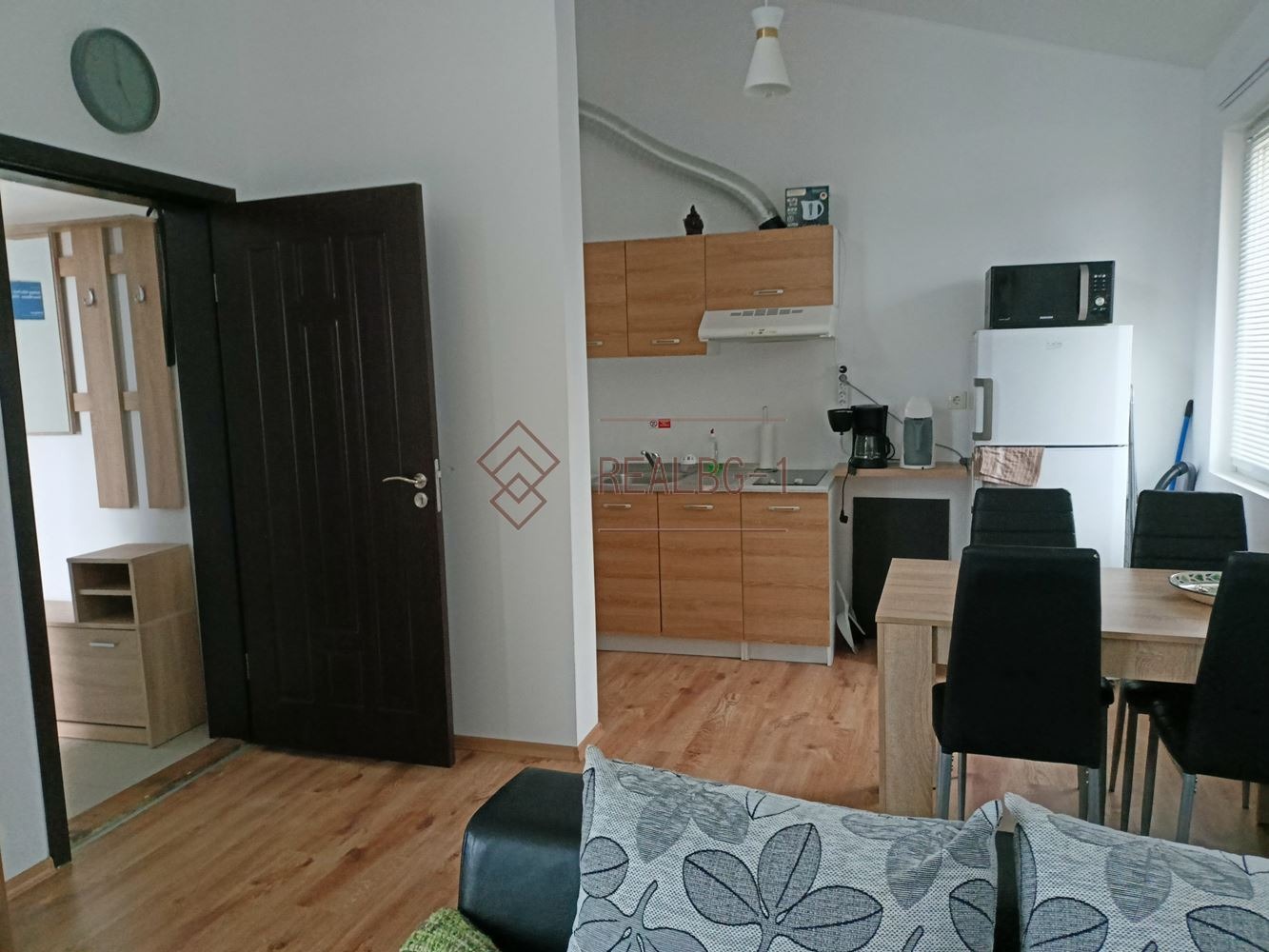 Продава КЪЩА, с. Рогачево, област Добрич, снимка 2 - Къщи - 55320324