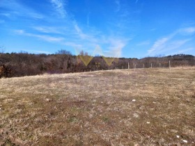 Plot Aksakovo, region Varna 5