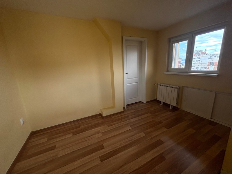 Till salu  2 sovrum Sofia , Ljulin 2 , 77 kvm | 24249351 - bild [4]