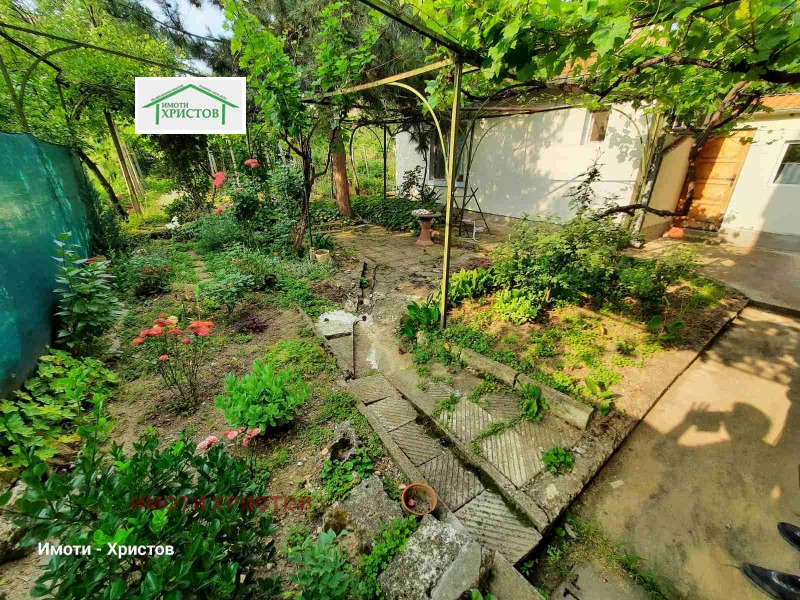 Продава  Етаж от къща град Шумен , Математическа гимназия , 92 кв.м | 81528139 - изображение [15]
