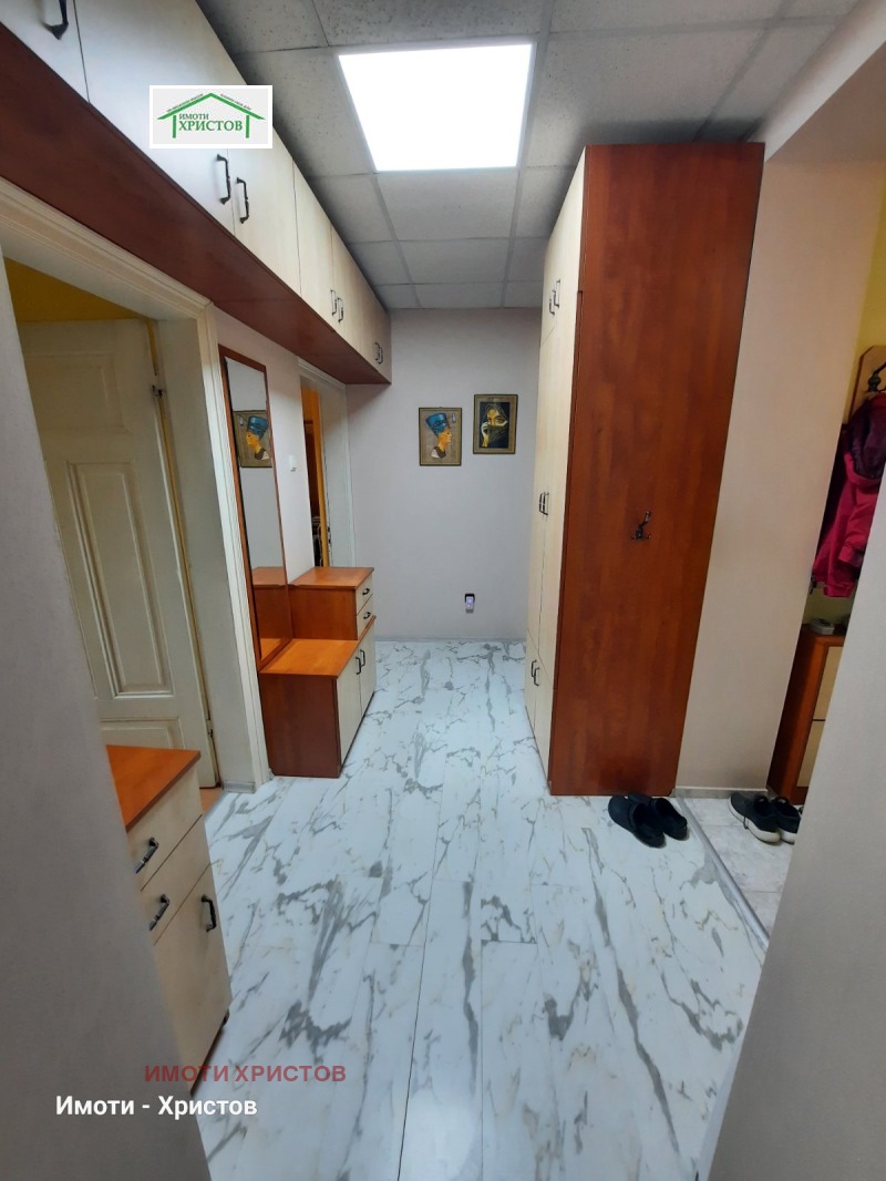 Продава  Етаж от къща град Шумен , Математическа гимназия , 92 кв.м | 81528139 - изображение [9]