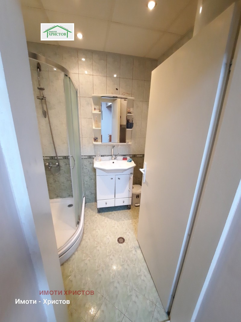 Продава  Етаж от къща град Шумен , Математическа гимназия , 92 кв.м | 81528139 - изображение [12]