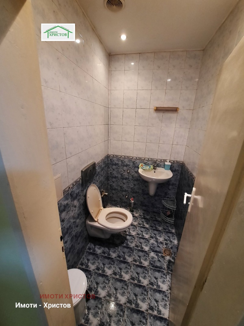 Продава  Етаж от къща град Шумен , Математическа гимназия , 92 кв.м | 81528139 - изображение [13]