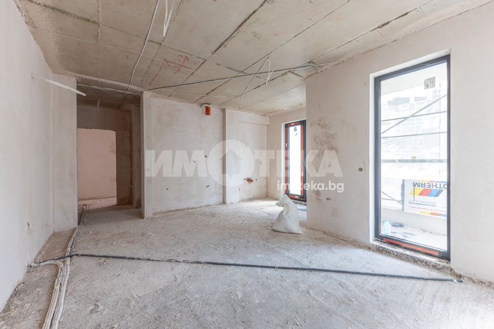 Продава 2-СТАЕН, гр. Варна, Център, снимка 2 - Апартаменти - 55458443